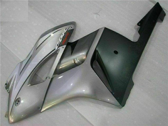 Loja Carenagem Moto Honda CBR 1000RR 04-05 - Prata Loja Carenagem Moto Honda CBR 1000RR 04-05 - Prata