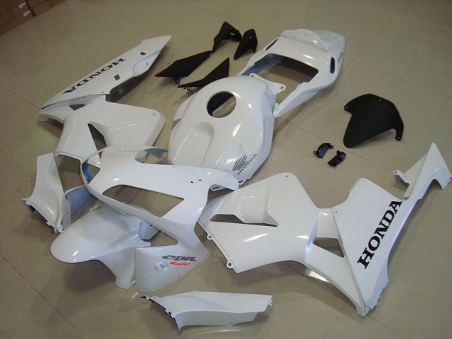 Loja Carenagem Moto Honda CBR 600RR 03-04 - Branco Preto Decalque Loja Carenagem Moto Honda CBR 600RR 03-04 - Branco Preto Decalque