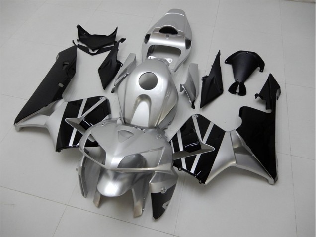 Loja Carenagem Moto Honda CBR 600RR 05-06 - Prata Preto Loja Carenagem Moto Honda CBR 600RR 05-06 - Prata Preto