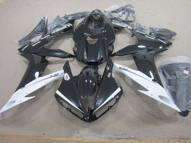 Loja Carenagem Moto Yamaha R1 04-06 - Preto Branco Loja Carenagem Moto Yamaha R1 04-06 - Preto Branco