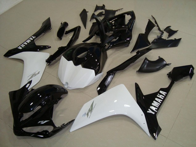 Loja Carenagem Moto Yamaha R1 07-08 - Preto Branco Ouro Loja Carenagem Moto Yamaha R1 07-08 - Preto Branco Ouro