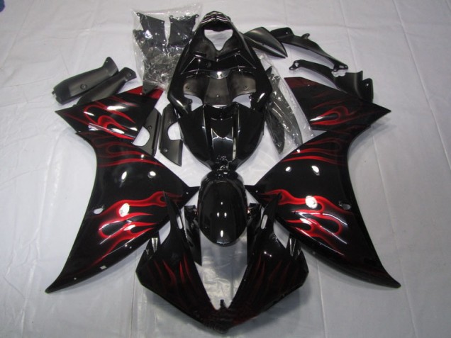Loja Carenagem Moto Yamaha R1 09-11 - Preto Vermelho Chama Loja Carenagem Moto Yamaha R1 09-11 - Preto Vermelho Chama